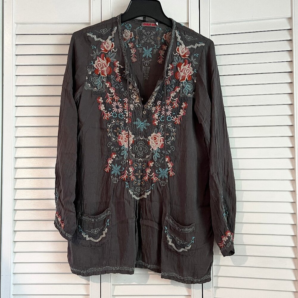 Johnny Was embroidered blouse top tunic S
